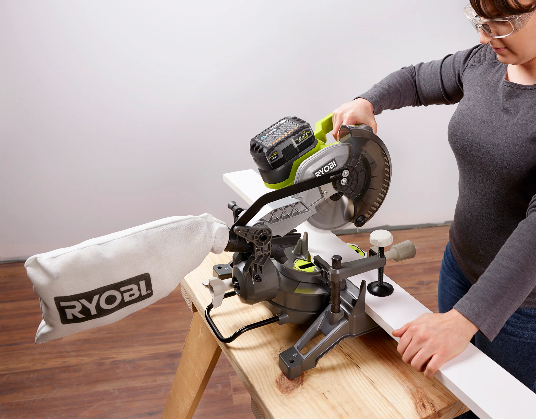 18V ONE+ 7-1/4" Compound Miter Saw with (1) 4.0 Ah Battery and 18V Charger - Image 7