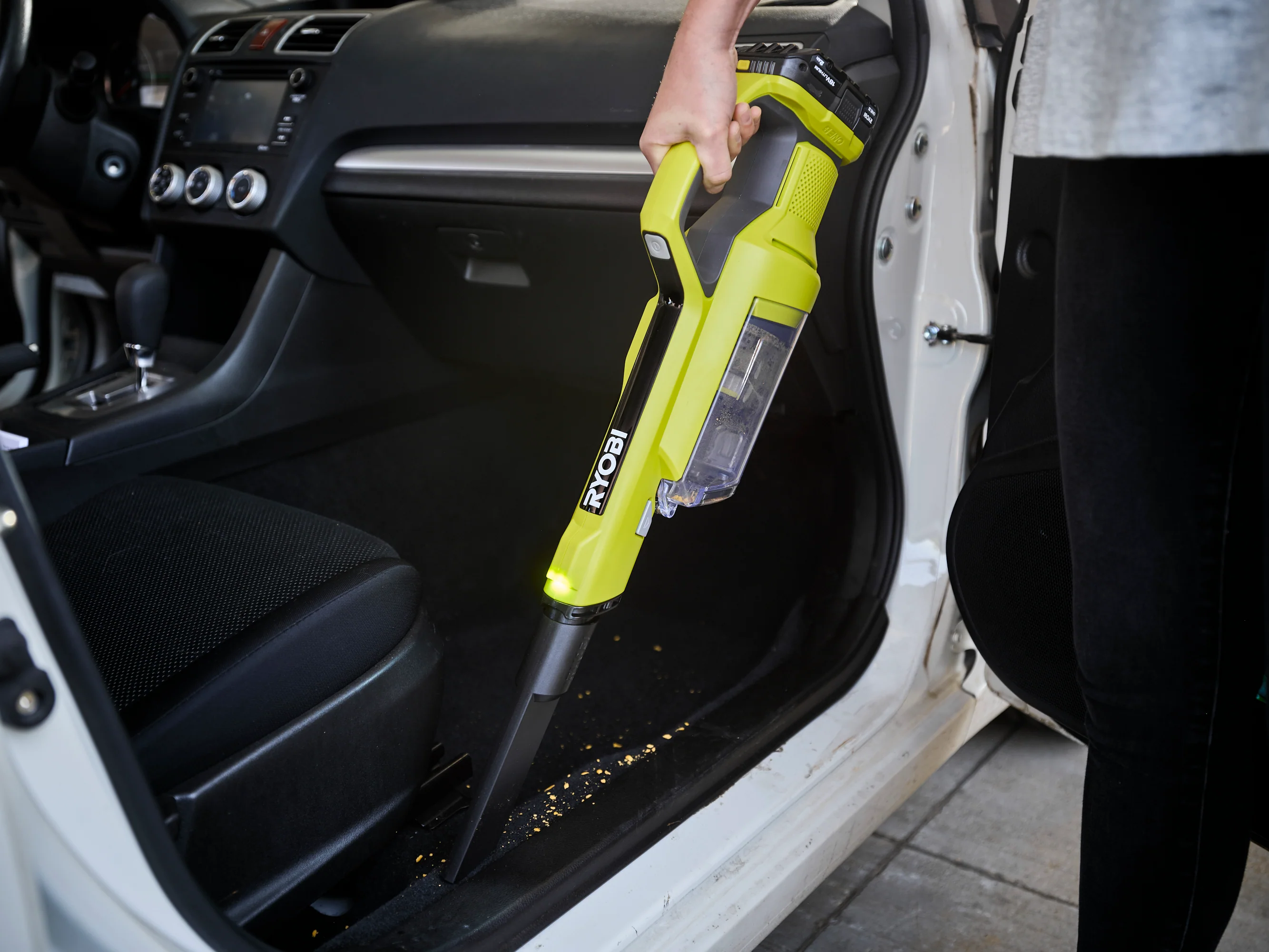 18V ONE+ POWERED BRUSH HAND VACUUM KIT - Image 11