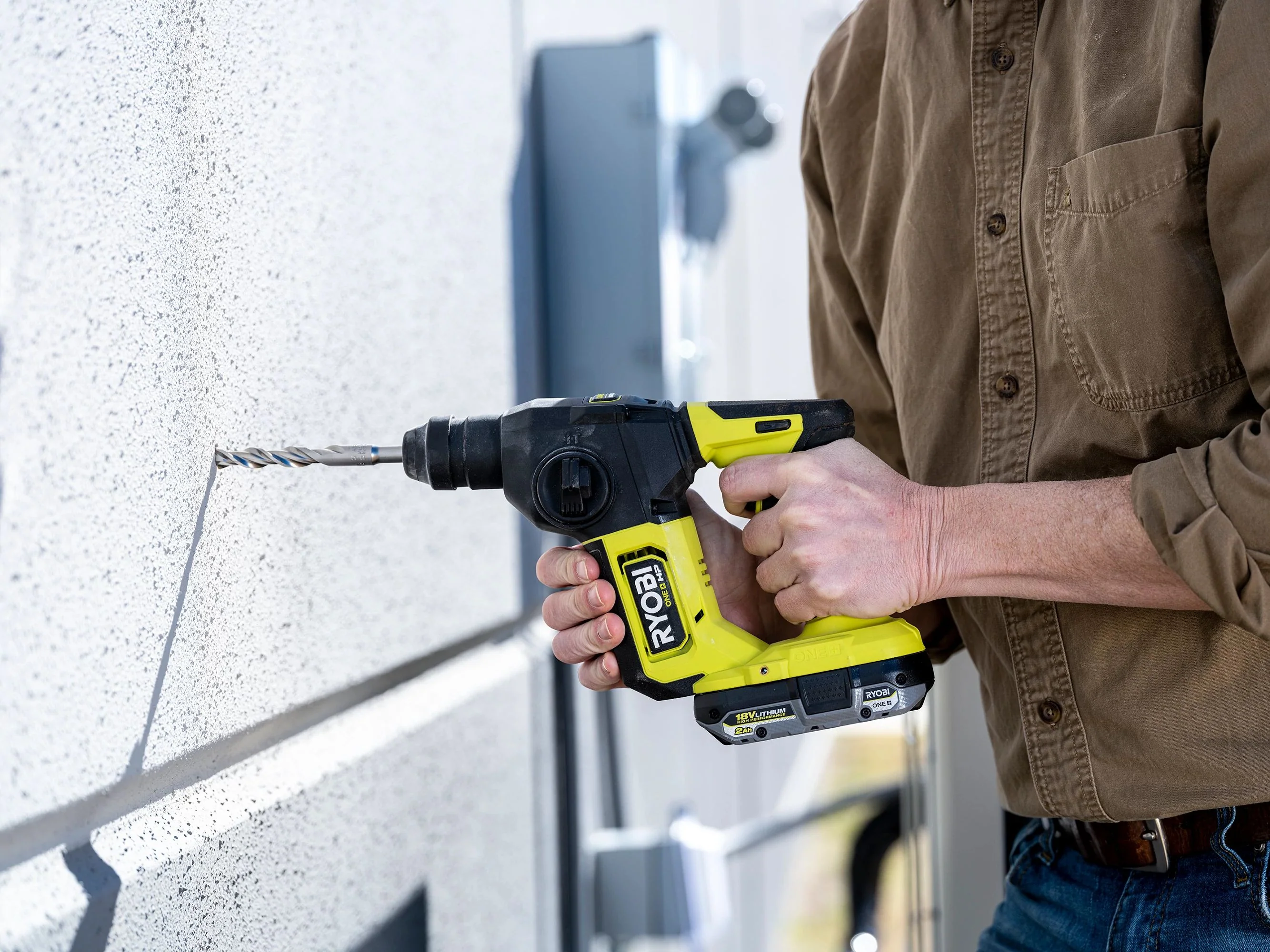 18V ONE+ HP COMPACT BRUSHLESS 5/8" SDS-PLUS ROTARY HAMMER KIT - Image 8