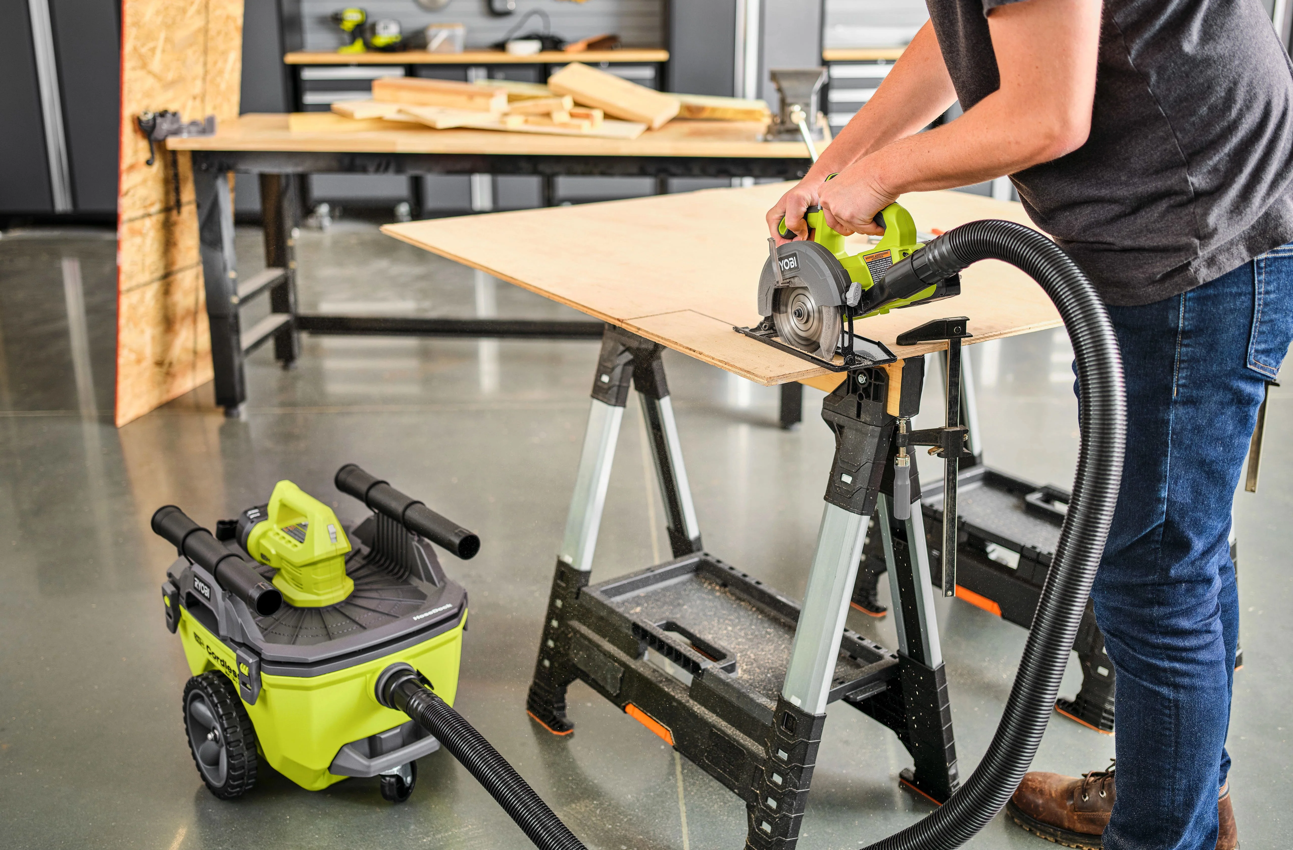 PCL500 RYOBI 18V ONE+ 5-1/2” Circular Saw Vacuum Dust Adaptor - Image 4