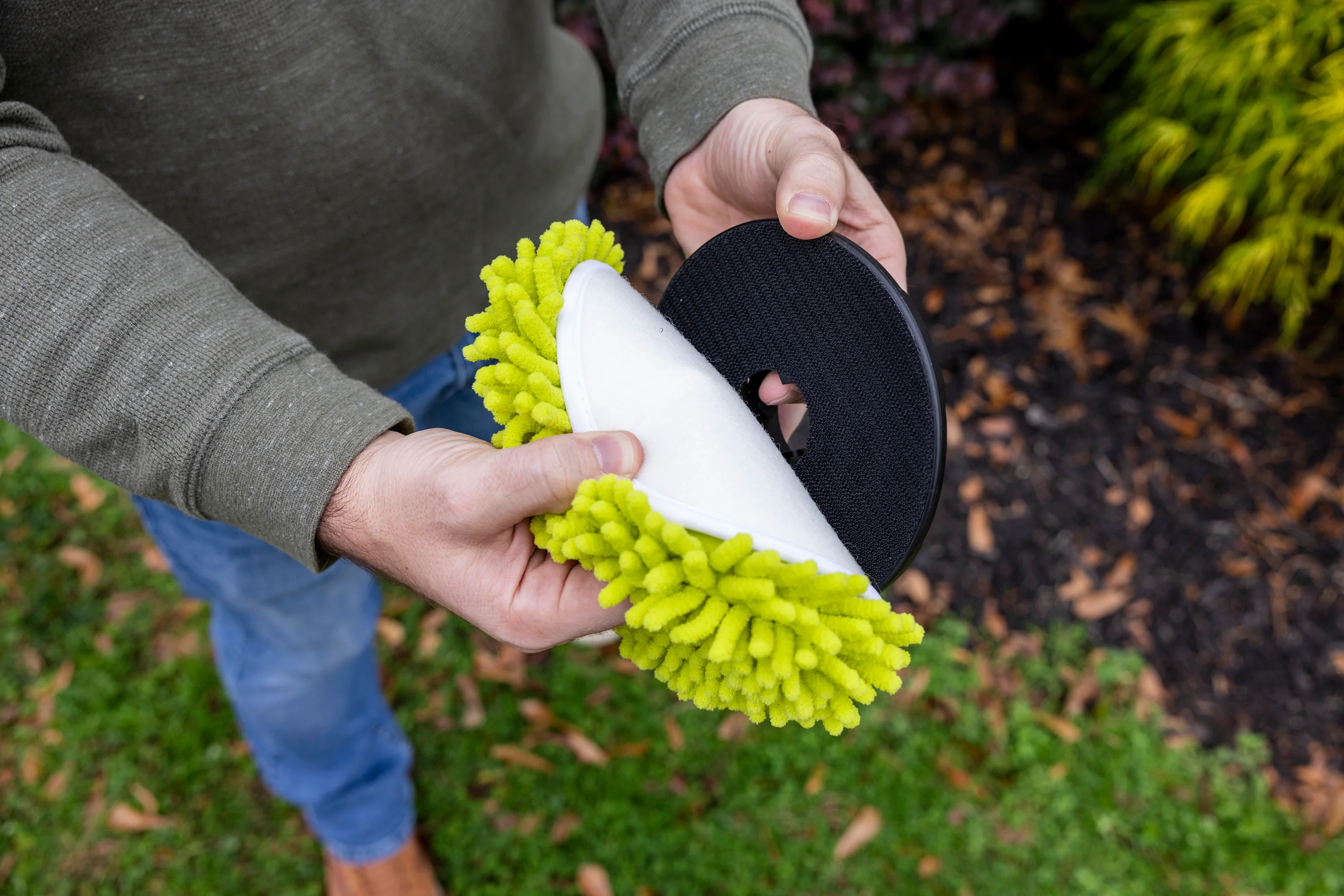 4 PC. 6" MICROFIBER CLEANING KIT - Image 5