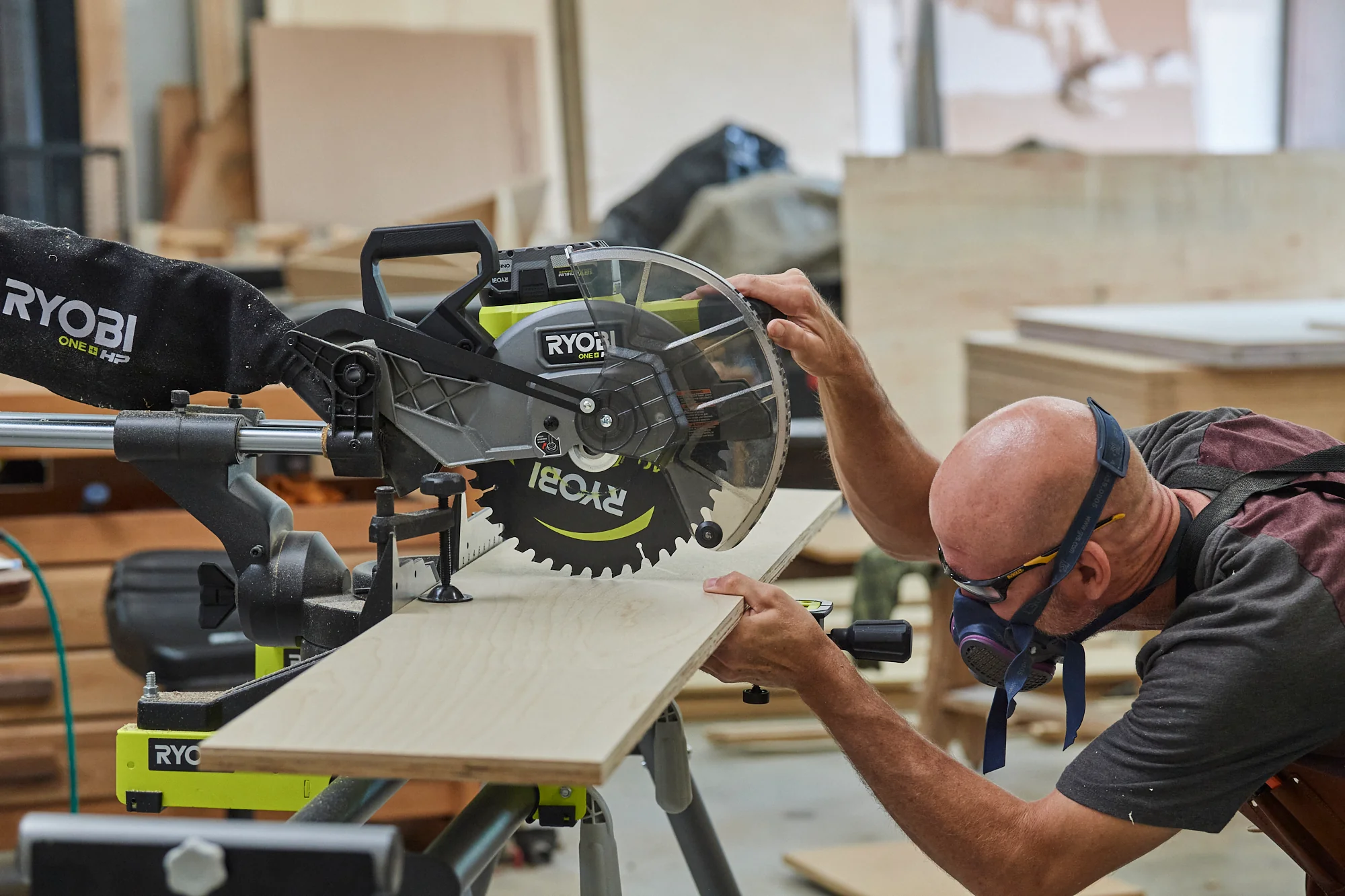 18V ONE+ HP BRUSHLESS 10" SLIDING COMPOUND MITER SAW - Image 10
