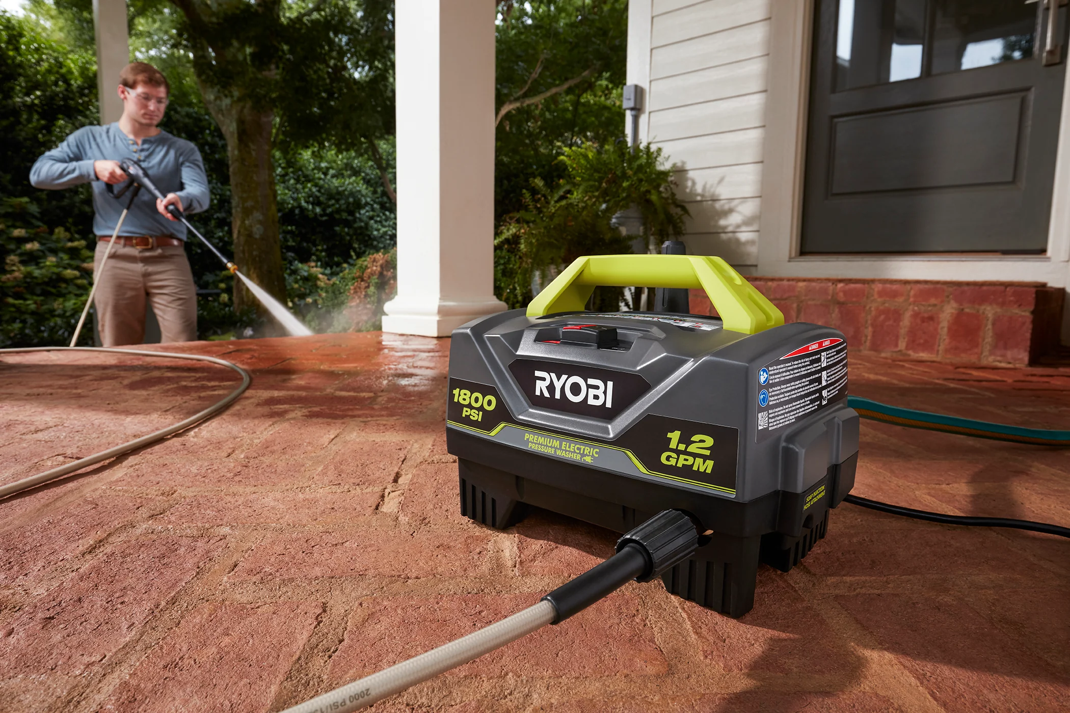 1800 PSI Electric Pressure Washer - Image 4