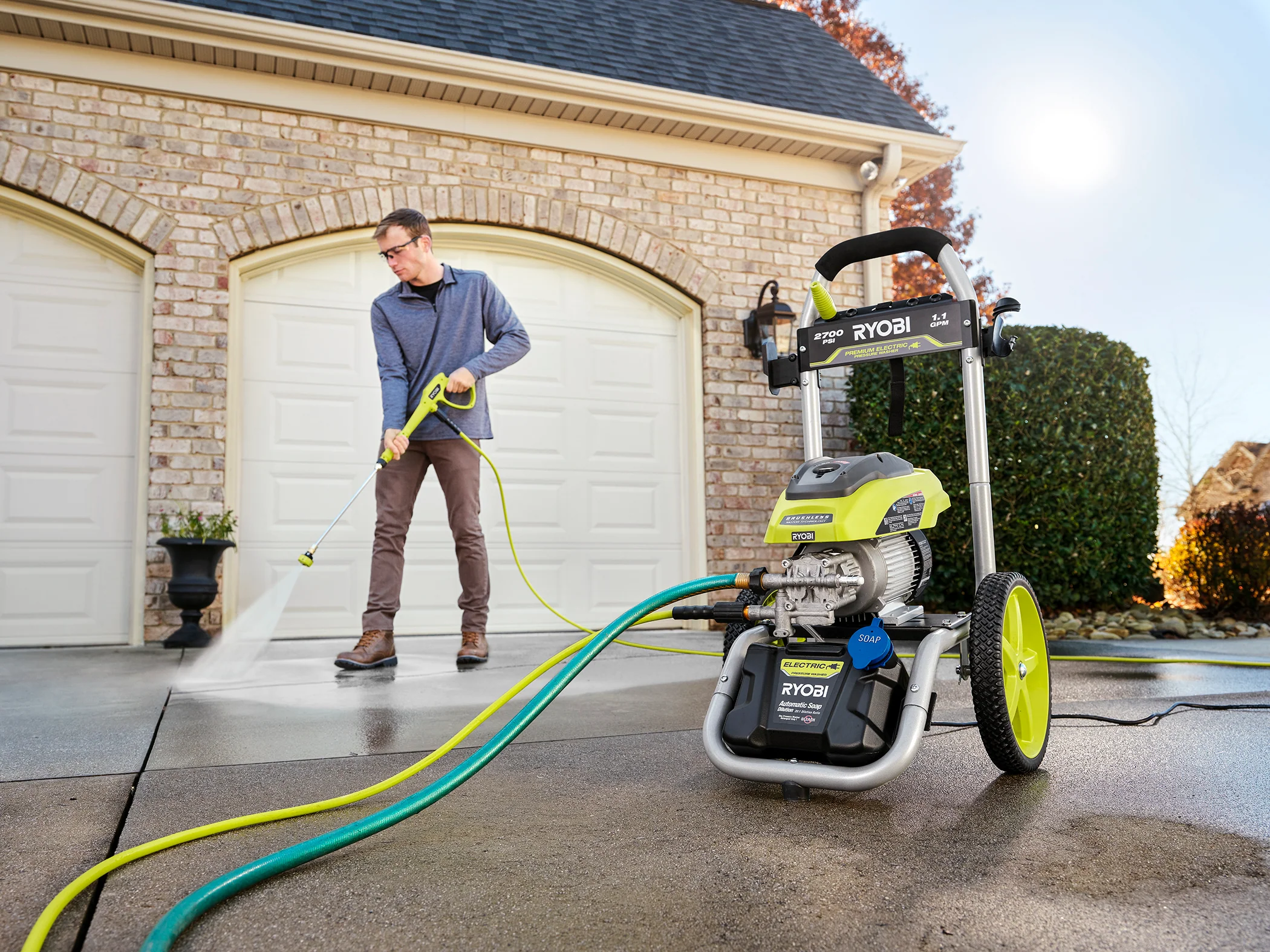 2700 PSI 1.1 GPM Brushless Electric Pressure Washer - Image 3
